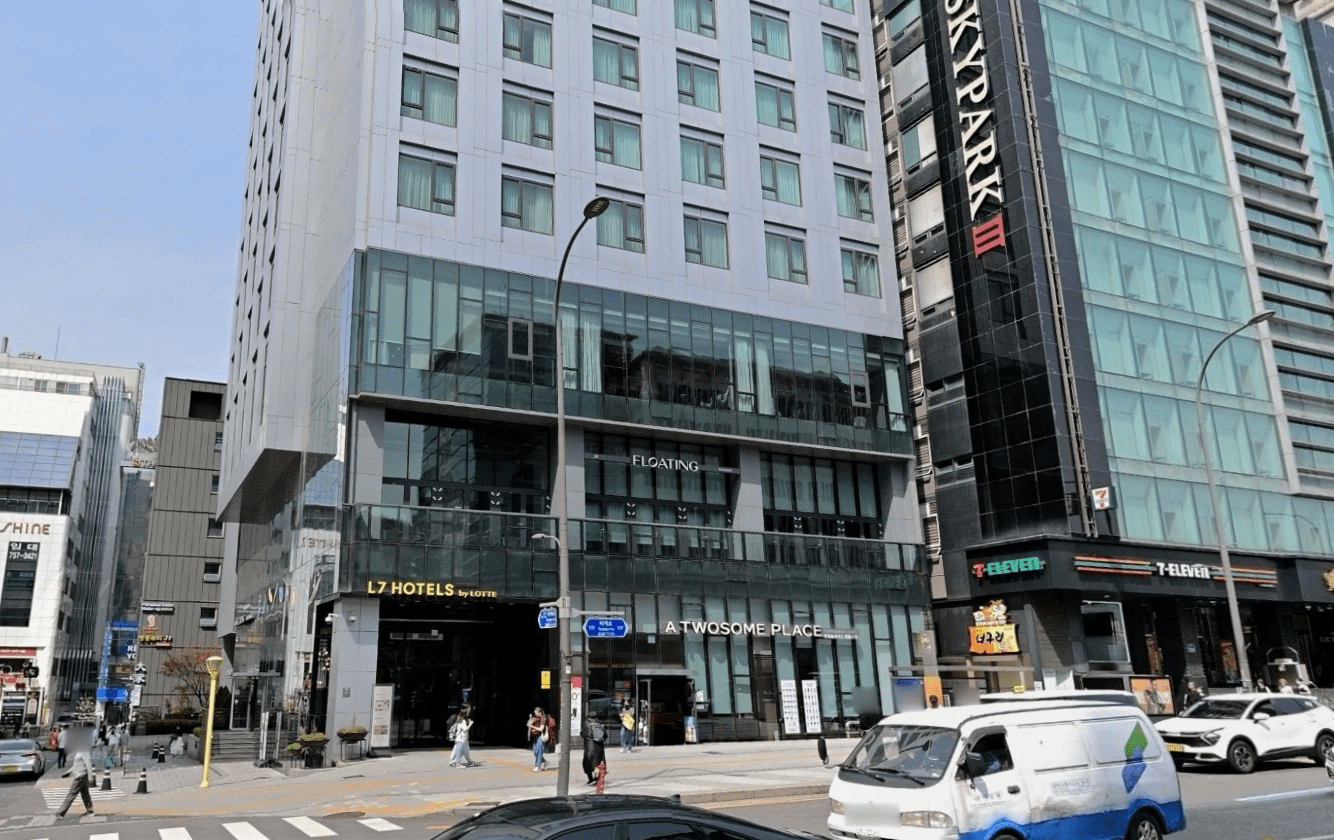 Exterior de L7 MYEONGDONG by LOTTE HOTELS cerca de Myeongdong Station